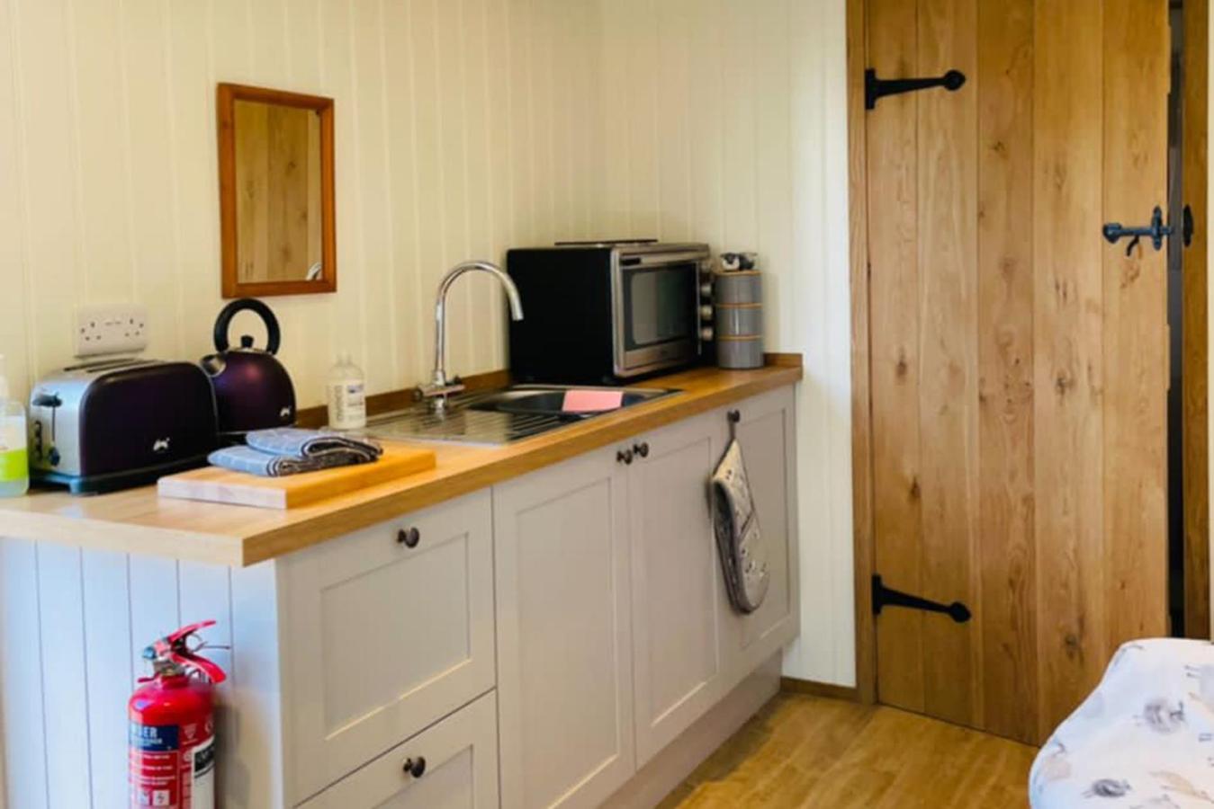 Shepherds Hut, West Ayton, Σκάρμπορο Εξωτερικό φωτογραφία